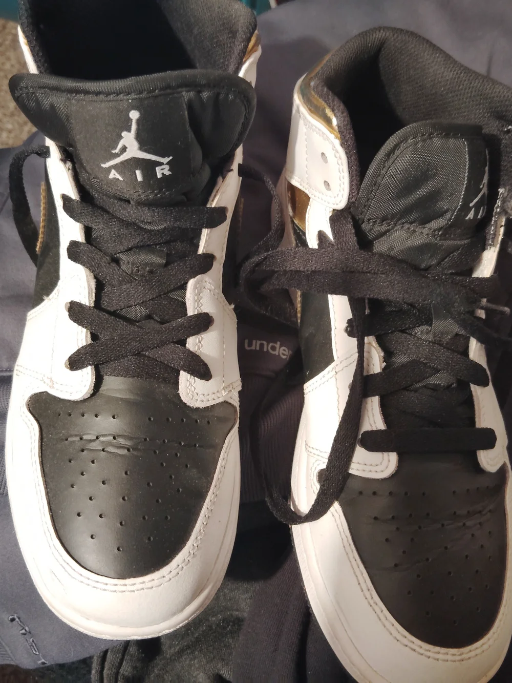 Boys Black and White High-Top Sneakers with Gold Accent Size 6.5